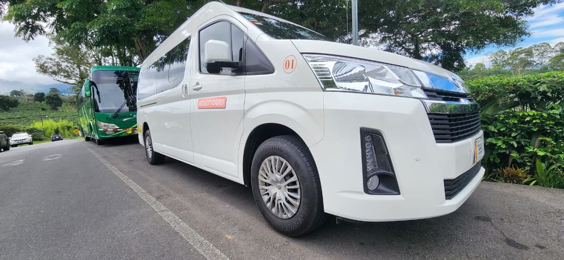 ASSISTTOURS van in Costa Rica